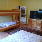 Adam - 3* Makov