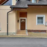 Adam - Guest house